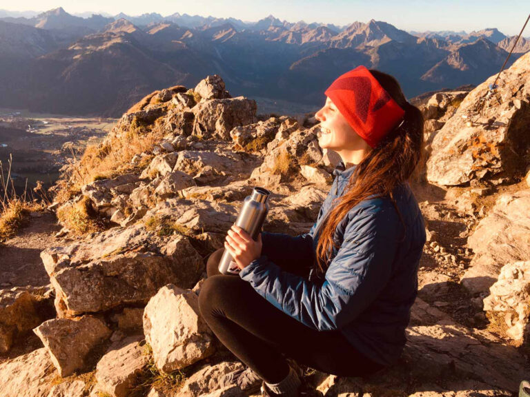 Events in der Natur sind bei Yogalehrerin und Mentorin Katja Maria Deniffel immer ein Highlight – egal ob Yoga am Berg, Wandern oder simple Outdooryogastunden. Hauptsache in der Natur.